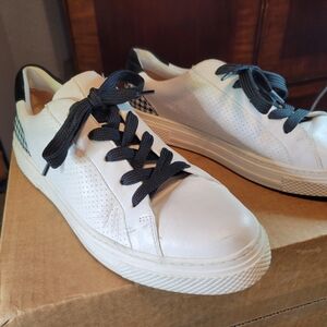 Hassia Comfort Sneakers Womens Size 9 Bilbao Milk Nappa Black Pepita